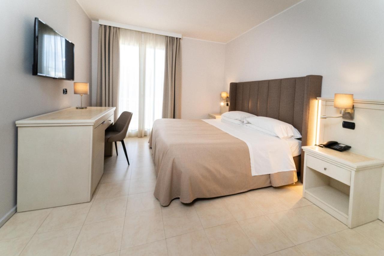 Hotel Falli Porto Cesareo Εξωτερικό φωτογραφία