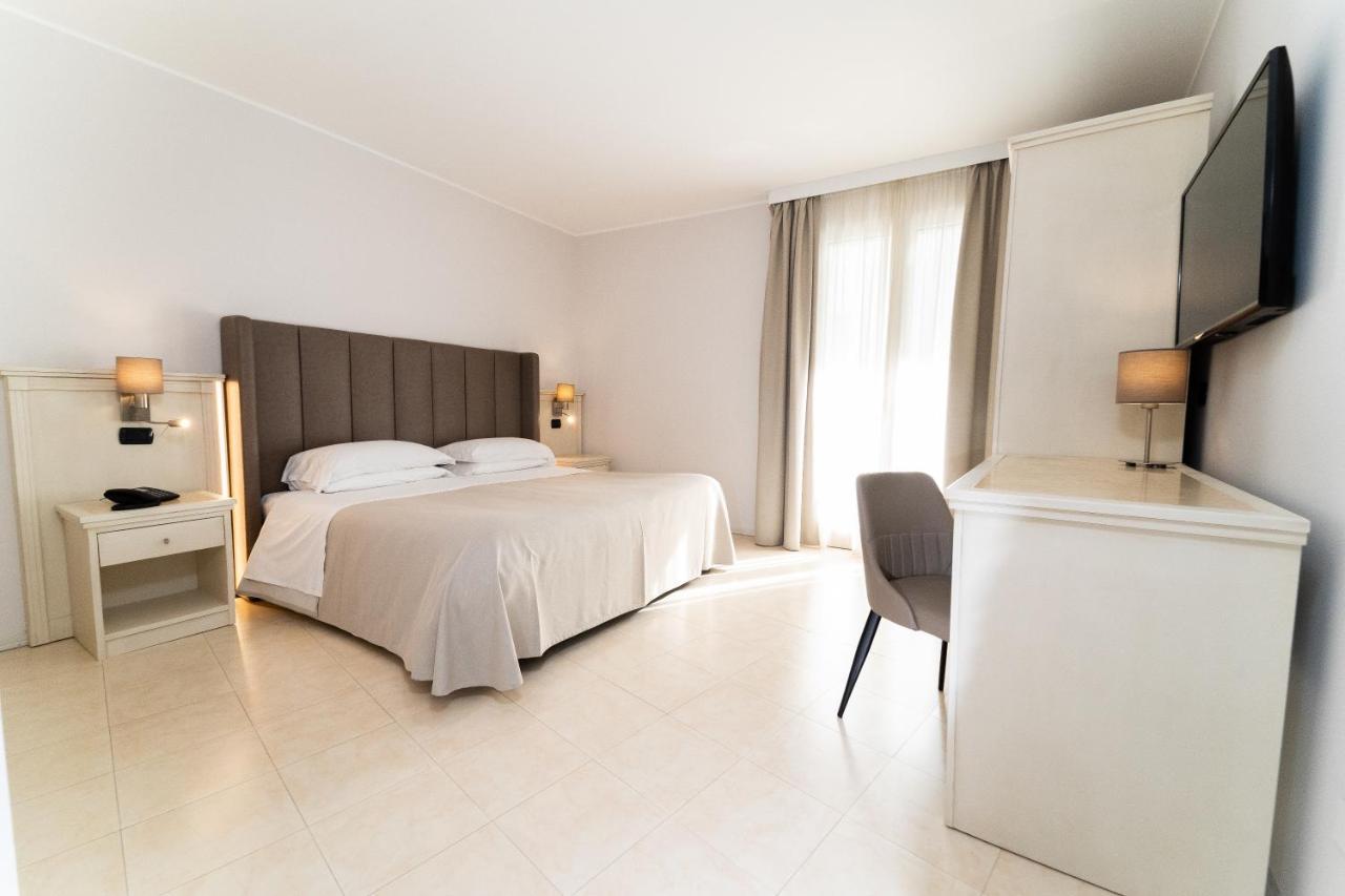 Hotel Falli Porto Cesareo Εξωτερικό φωτογραφία
